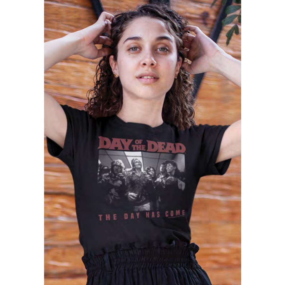 DAY OF THE DEAD Eye-Catching T-Shirt, THE DAY HAS COME