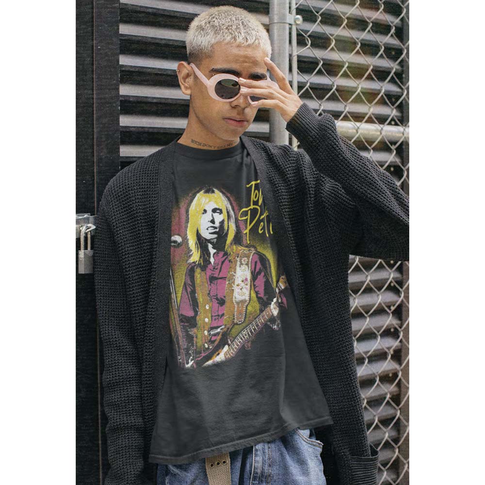 TOM PETTY & THE HEARTBREAKERS Eye-Catching T-Shirt, At The Mic