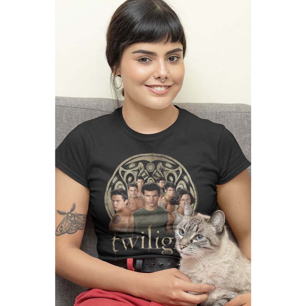 Women Exclusive TWILIGHT T-Shirt, Wolf Pack Group Photo