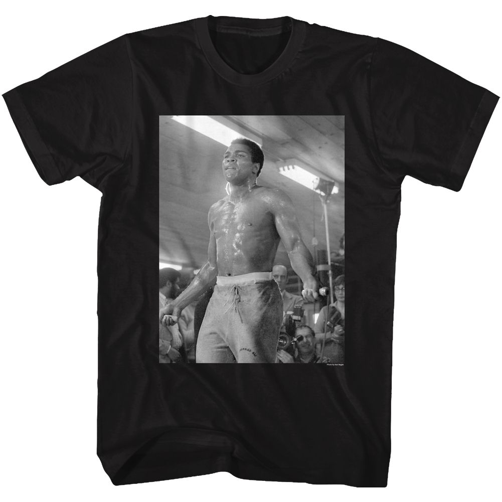 MUHAMMAD ALI Eye-Catching T-Shirt, Sweatin & Skippin