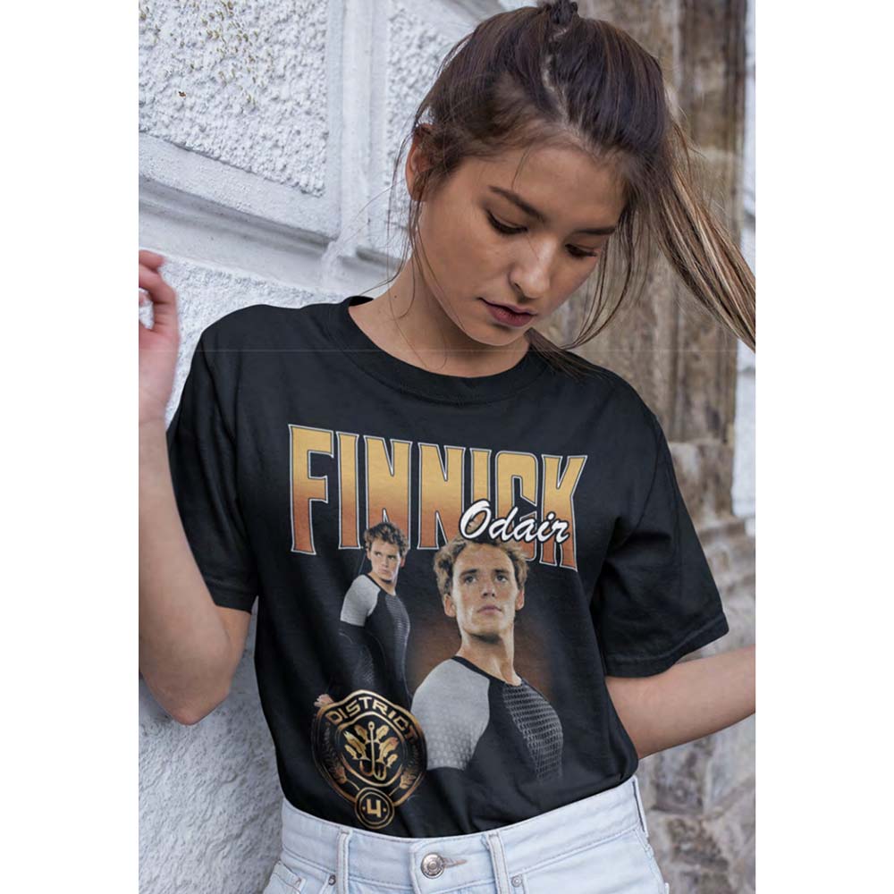 HUNGER GAMES Eye-Catching, Finnick Odair Duo Photo