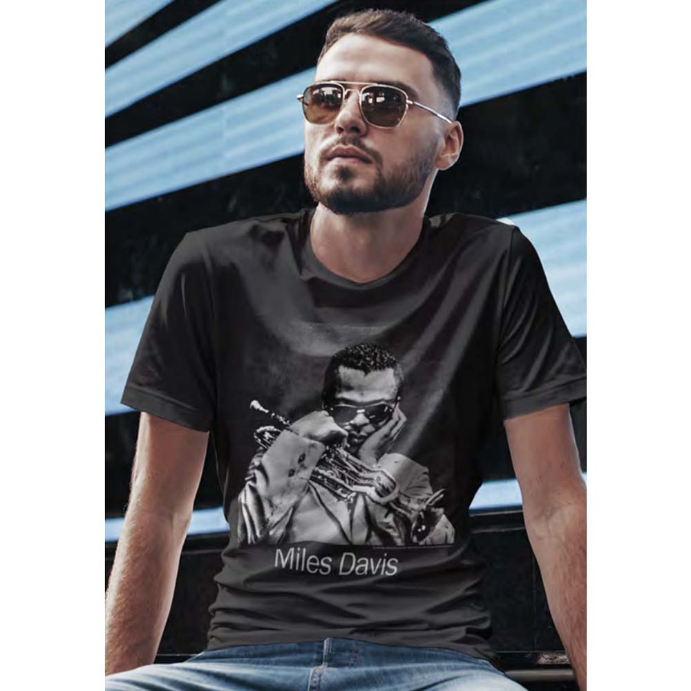 MILES DAVIS Eye-Catching T-Shirt, ABOUT MIDNIGHT PHOTO