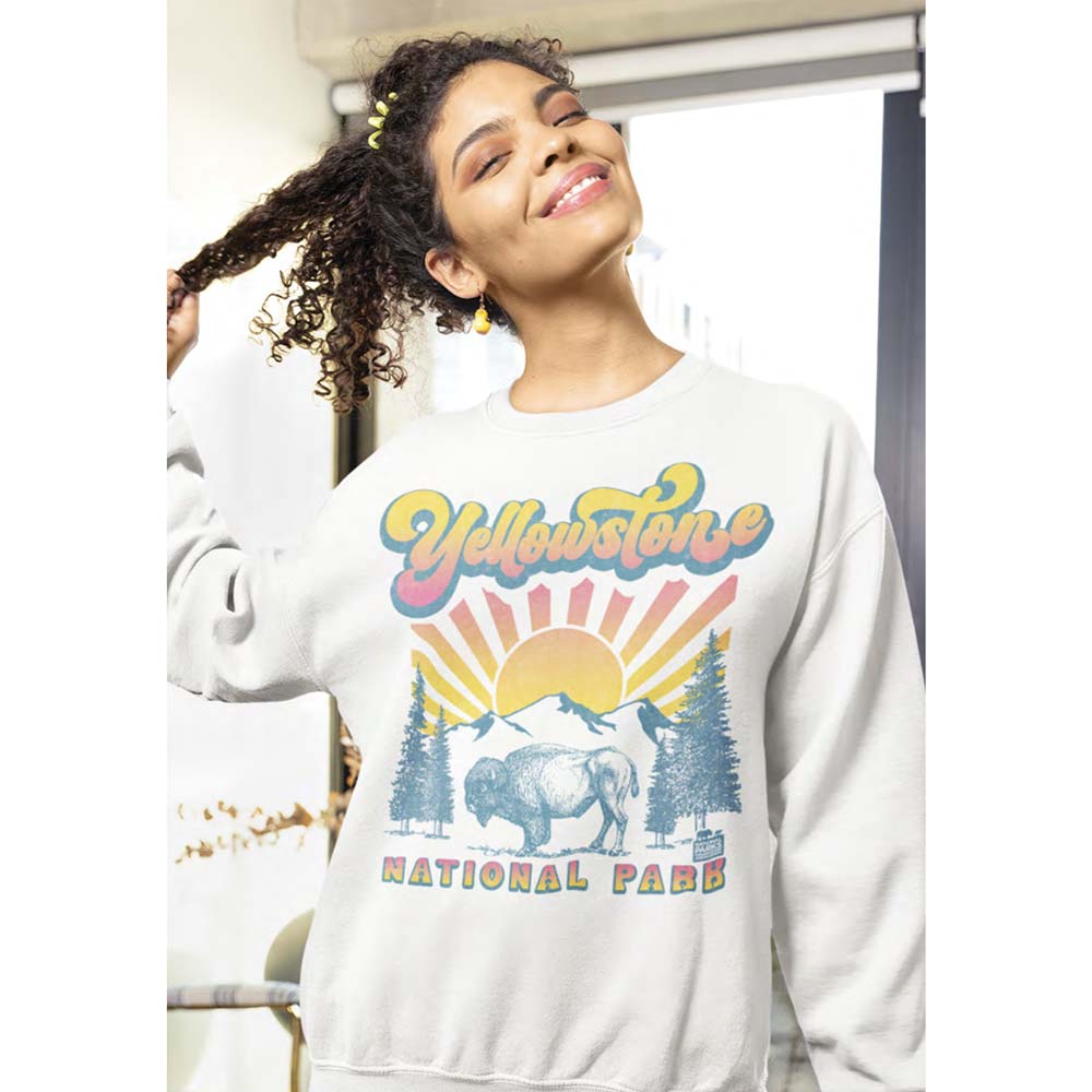 NATIONAL PARKS Eye-Catching SWEATSHIRT, BUFFALO WITH GRADIENT SUN