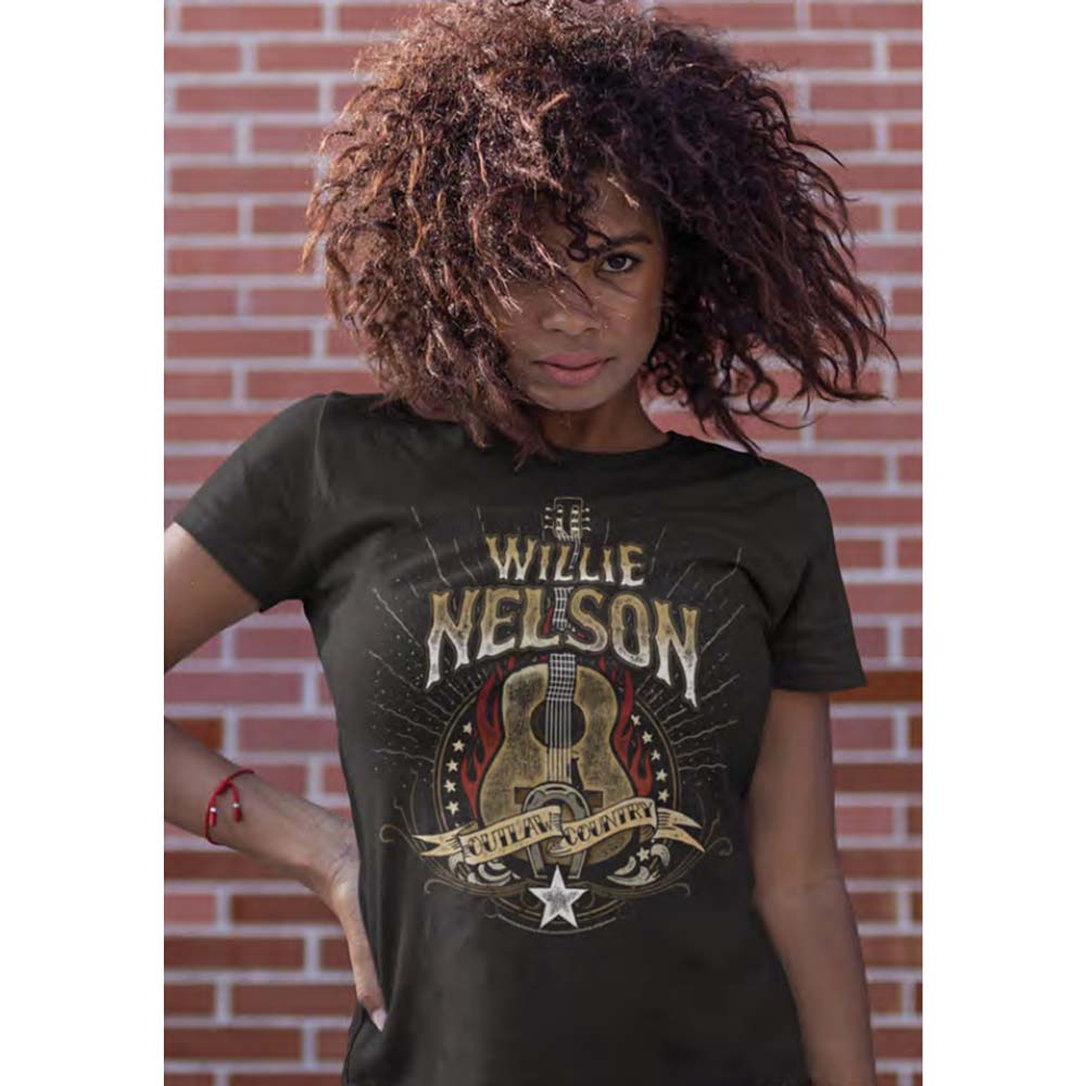 WILLIE NELSON Eye-Catching T-Shirt, OUTLAW GUITAR